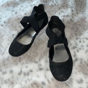 Rampage Cross-Cross Ballet Flats 🖤